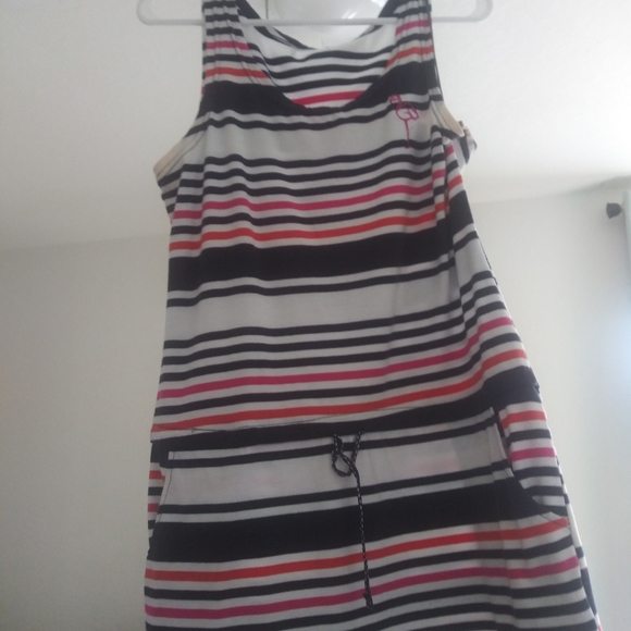 Sport dress - Picture 1 of 1